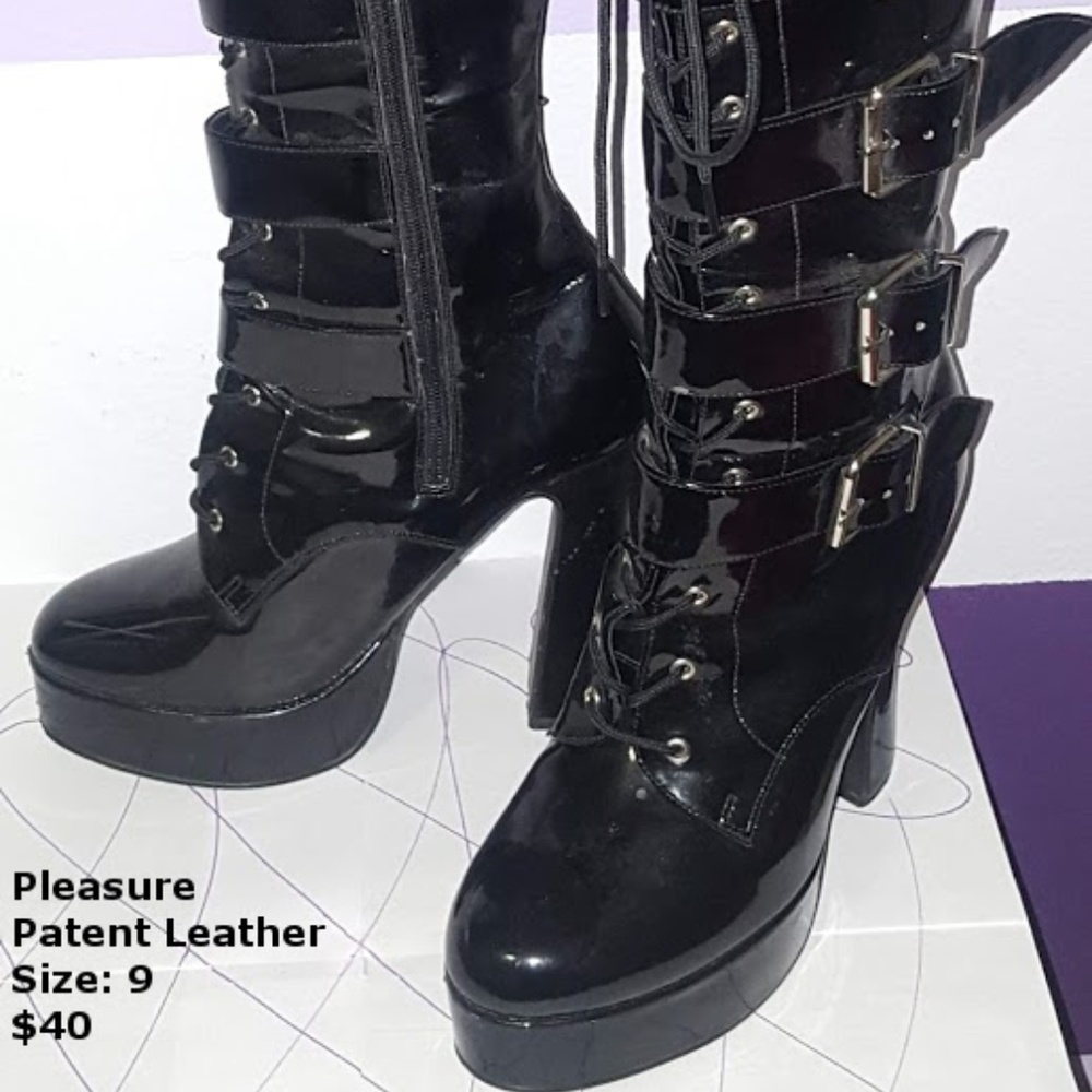 Diva Shoes & Stage Ware